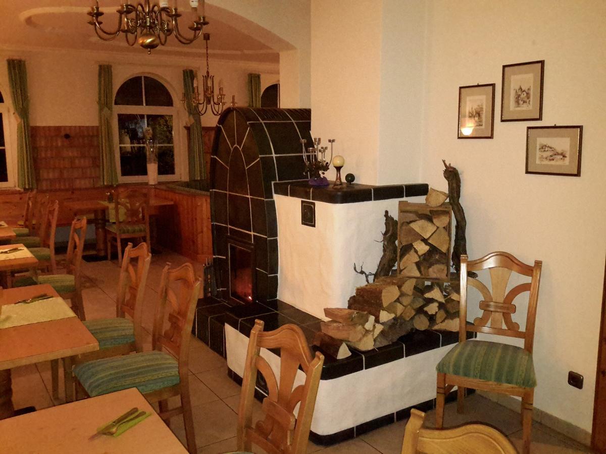 Hotel Gruner Hahn Schippach  Екстер'єр фото