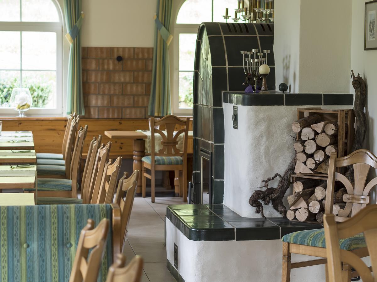 Hotel Gruner Hahn Schippach  Екстер'єр фото